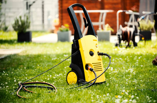 Best Pool Deck Cleaning  in Clarksburg, MD